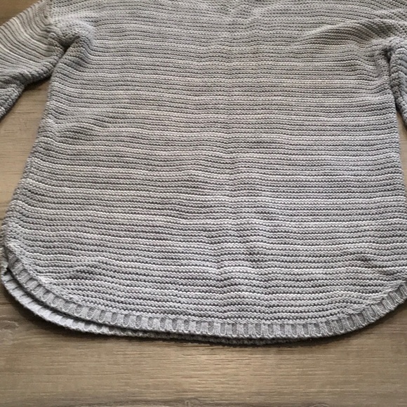 SO Sweater Size XS - Picture 6 of 8